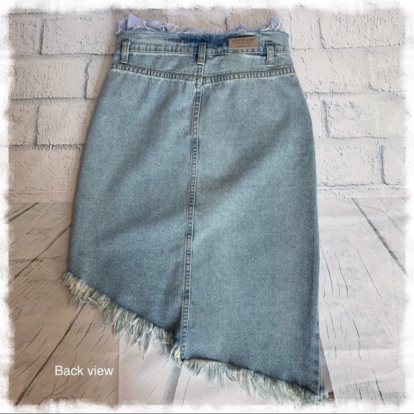 VELVET HEART Assymetrical Distressed Denim Skirt - Picture 3 of 8